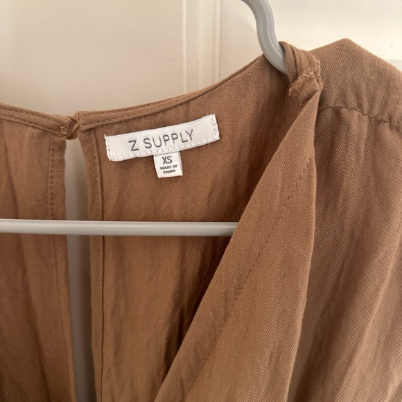 Z Supply Sun Tanned Romper - Picture 4 of 4